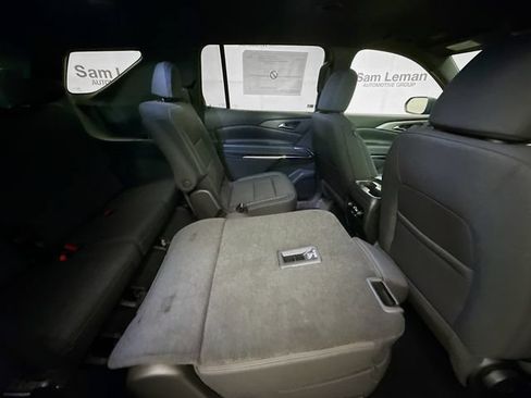 New 2026 Chevrolet Traverse LT w/ Midnight/Sport Edition FWD image 30