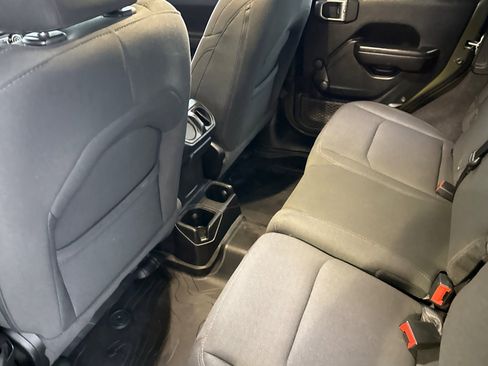 Used 2021 Jeep Wrangler Unlimited Sport image 12