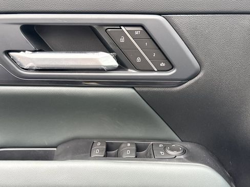 New 2026 GMC Terrain AT4 AWD/4WD image 17