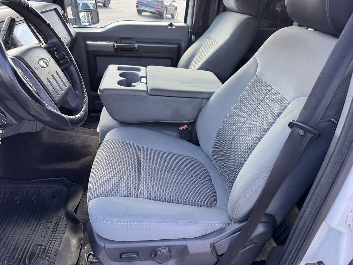 Used 2011 Ford F350 XLT w/ XLT Premium Pkg AWD/4WD image 18