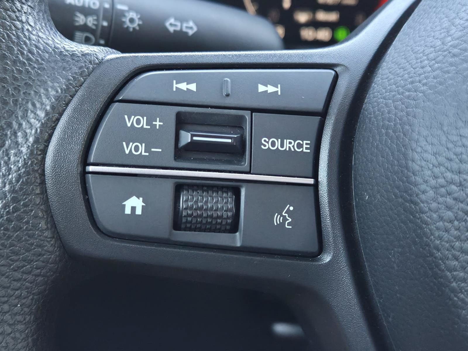 Used 2025 Honda CR-V EX image 19