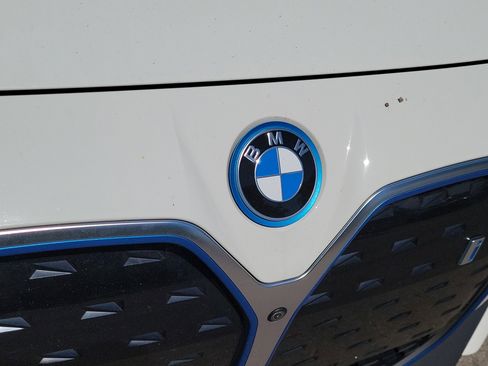 Used 2023 BMW i4 eDrive35 w/ Premium Package RWD image 6
