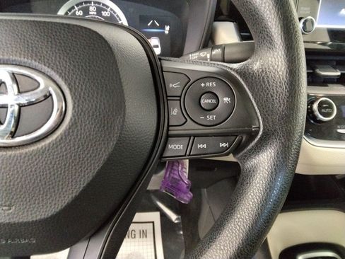 Used 2020 Toyota Corolla LE image 13