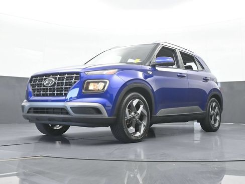 Used 2022 Hyundai Venue SEL FWD image 48