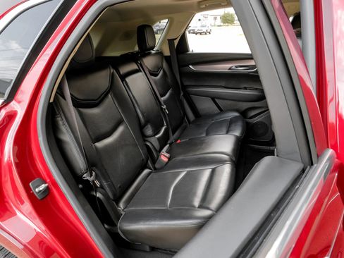 Used 2017 Cadillac XT5 Premium Luxury FWD image 37