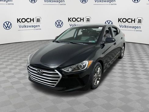 Used 2018 Hyundai Elantra SEL w/ Cargo Package FWD image 3