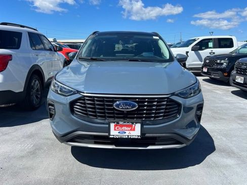 New 2026 Ford Escape SE w/ PHEV Premium Package FWD image 2