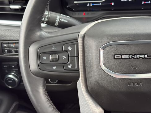 Used 2023 GMC Yukon Denali AWD/4WD image 23