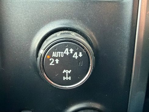 Used 2017 Chevrolet Silverado 1500 LT w/ LPO, Black Pack image 25