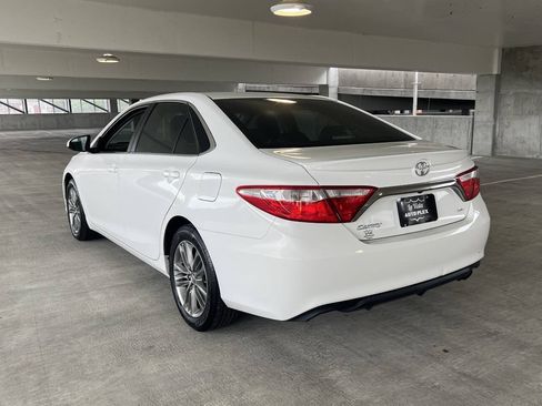 Used 2017 Toyota Camry SE FWD image 15