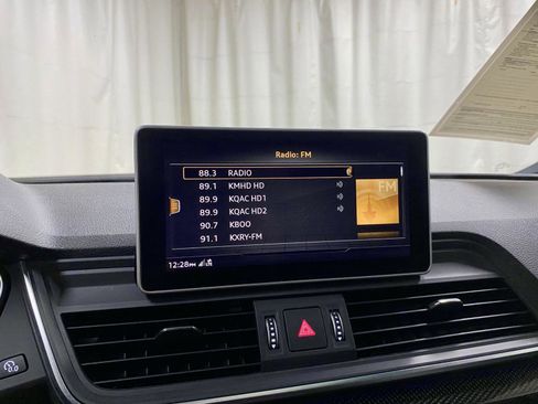 Used 2018 Audi SQ5 Prestige w/ Prestige Package AWD/4WD image 35