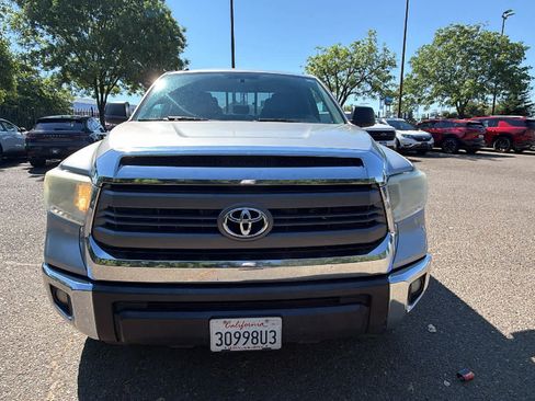 Used 2014 Toyota Tundra SR5 w/ SR5 Upgrade Package AWD/4WD image 2