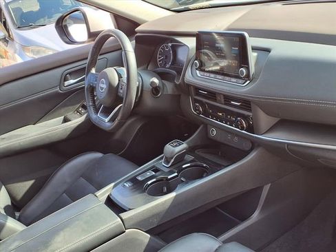 Used 2023 Nissan Rogue SV w/ SV Premium B Package image 25