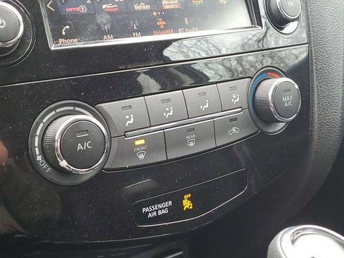 Used 2021 Nissan Rogue Sport S image 15