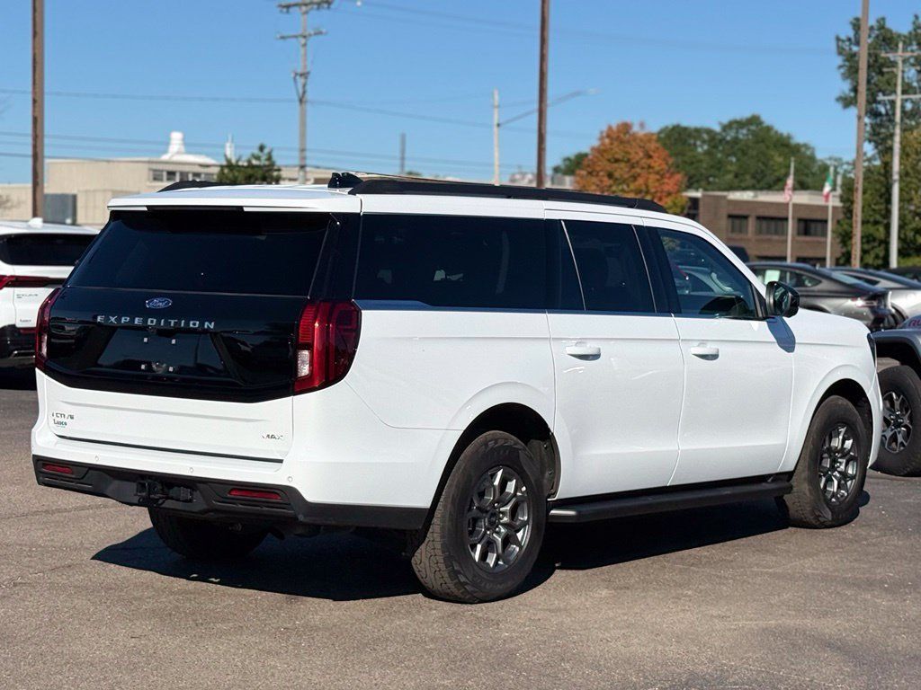 Used 2025 Ford Expedition Max Active AWD/4WD image 40