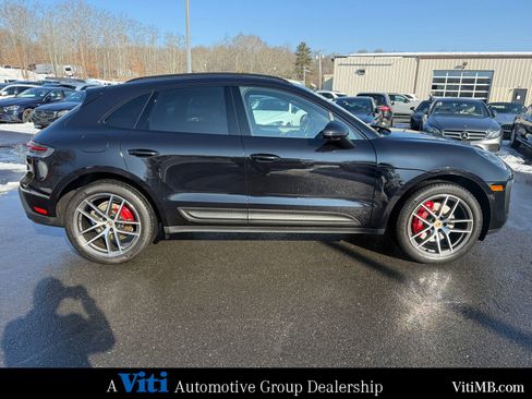 Used 2024 Porsche Macan S image 9