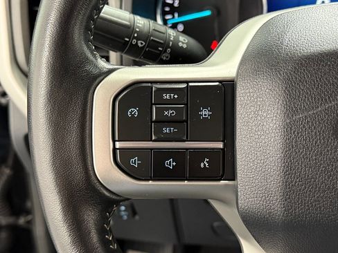 Used 2024 Ford Expedition Max XLT image 18