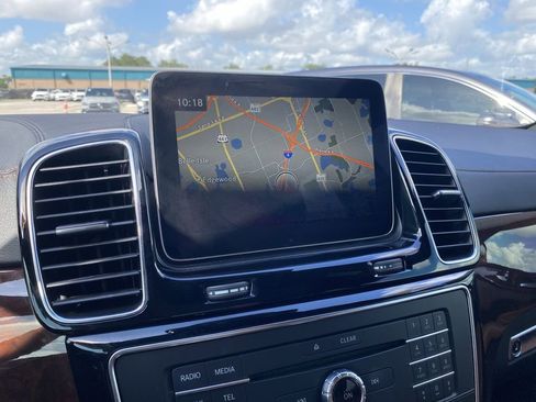 Used 2017 Mercedes-Benz GLS 450 4MATIC image 6