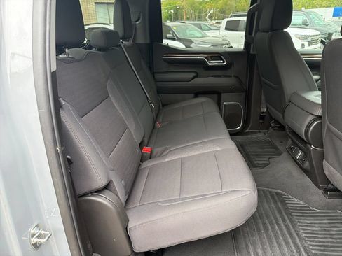 Used 2024 Chevrolet Silverado 1500 LT AWD/4WD image 47