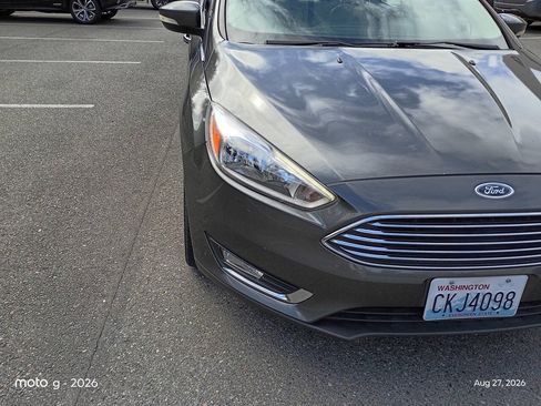 Used 2018 Ford Focus Titanium FWD image 7