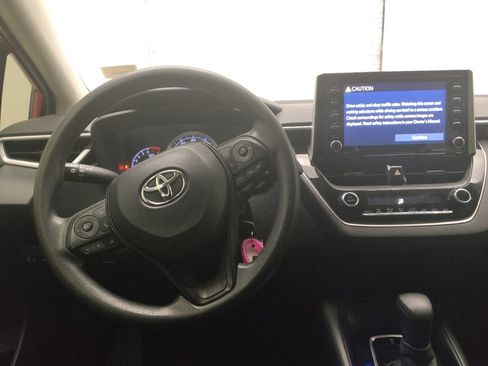 Used 2021 Toyota Corolla LE FWD image 22