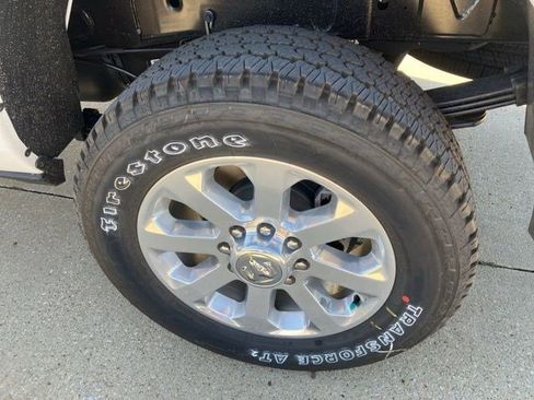 New 2026 RAM 3500 Laramie AWD/4WD image 30