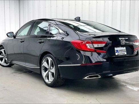 Used 2019 Honda Accord Touring image 11