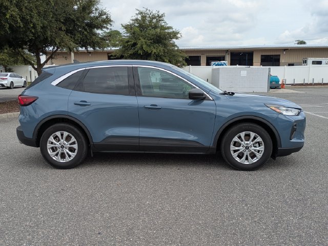 Certified 2023 Ford Escape Active FWD image 2