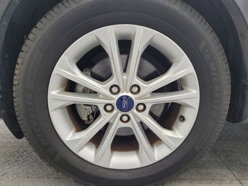 Used 2018 Ford Escape SE image 31