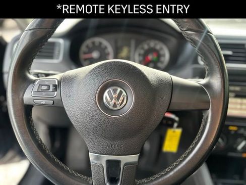 Used 2012 Volkswagen Jetta SE image 5