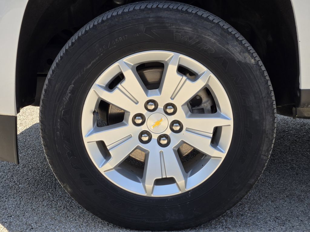 Used 2022 Chevrolet Colorado LT w/ Fleet Safety Package RWD image 12