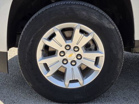 Used 2022 Chevrolet Colorado LT w/ Fleet Safety Package RWD image 12