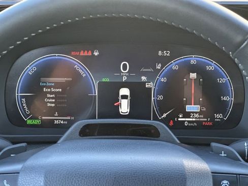 Used 2025 Toyota Crown Signia image 12