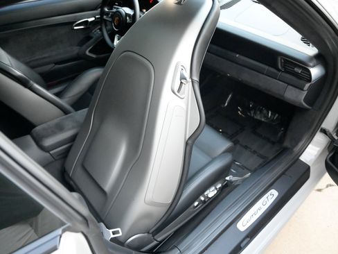 Used 2019 Porsche 911 Carrera GTS image 46