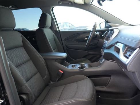 Used 2022 GMC Terrain SLE w/ Driver Convenience Package FWD image 10