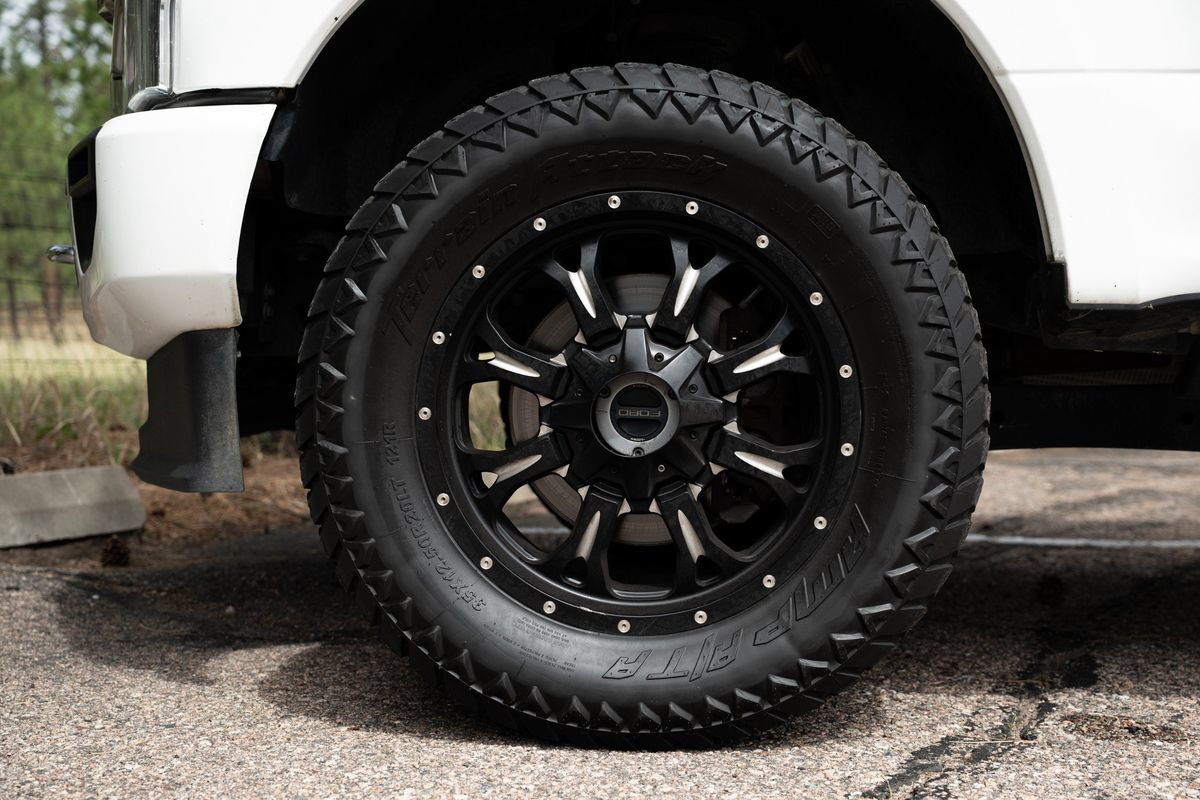 Used 2020 Ford F350 Limited AWD/4WD image 12