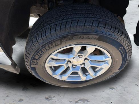 Used 2017 Chevrolet Silverado 1500 LT w/ All Star Edition image 9