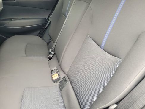Used 2024 Toyota Corolla Cross AWD Hybrid w/ Moonroof Package image 13