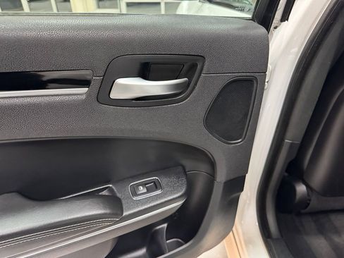 Used 2017 Chrysler 300 S image 45