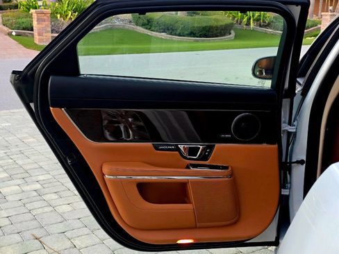 Used 2019 Jaguar XJ L Supercharged image 75