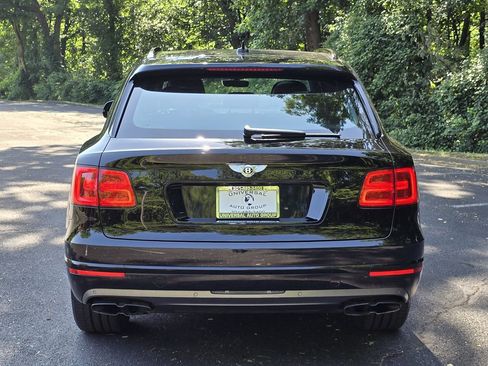 Used 2020 Bentley Bentayga Design Series image 5