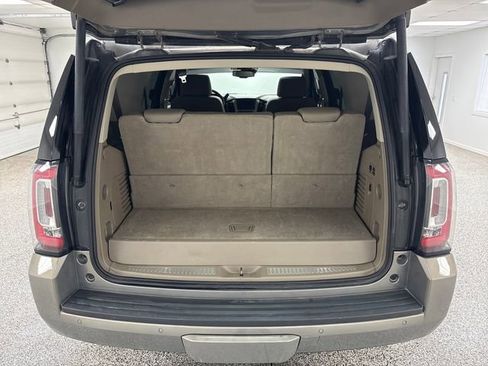 Used 2019 GMC Yukon SLT w/ Premium Edition image 31