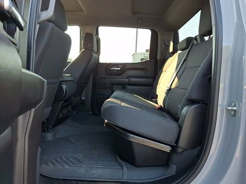 Used 2024 Chevrolet Silverado 1500 Custom Trail Boss w/ Dark Appearance Package AWD/4WD image 13