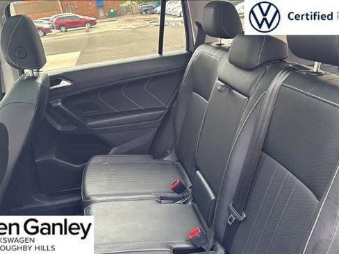 Used 2022 Volkswagen Tiguan SE w/ Panoramic Sunroof Package AWD/4WD image 13