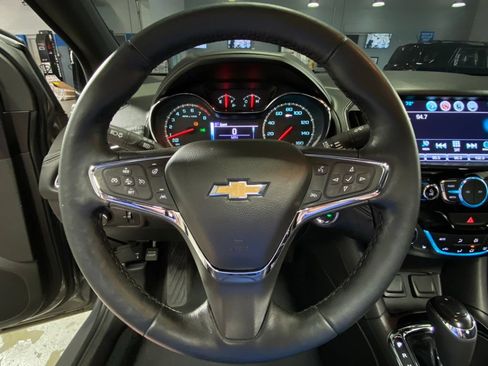 Used 2018 Chevrolet Cruze Premier w/ Premier True North Edition FWD image 20