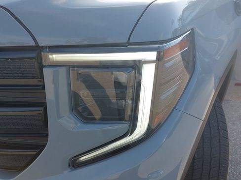 Used 2024 GMC Sierra 1500 Elevation AWD/4WD image 31