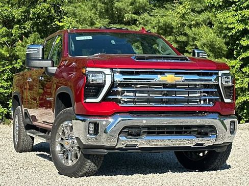 New 2026 Chevrolet Silverado 3500 LTZ w/ LTZ Premium Package AWD/4WD image 2