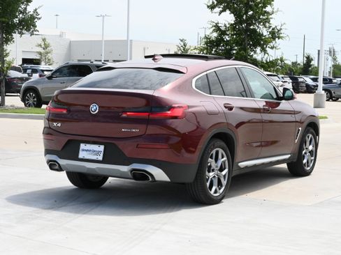 Used 2025 BMW X4 xDrive30i AWD/4WD image 9