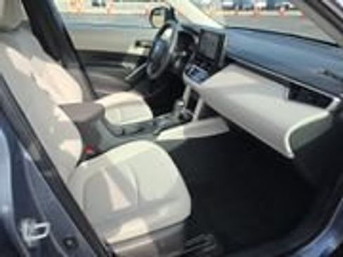Used 2024 Toyota Corolla Cross LE FWD image 13