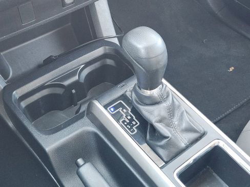 Used 2017 Toyota Tacoma SR5 w/ Tow Package image 20